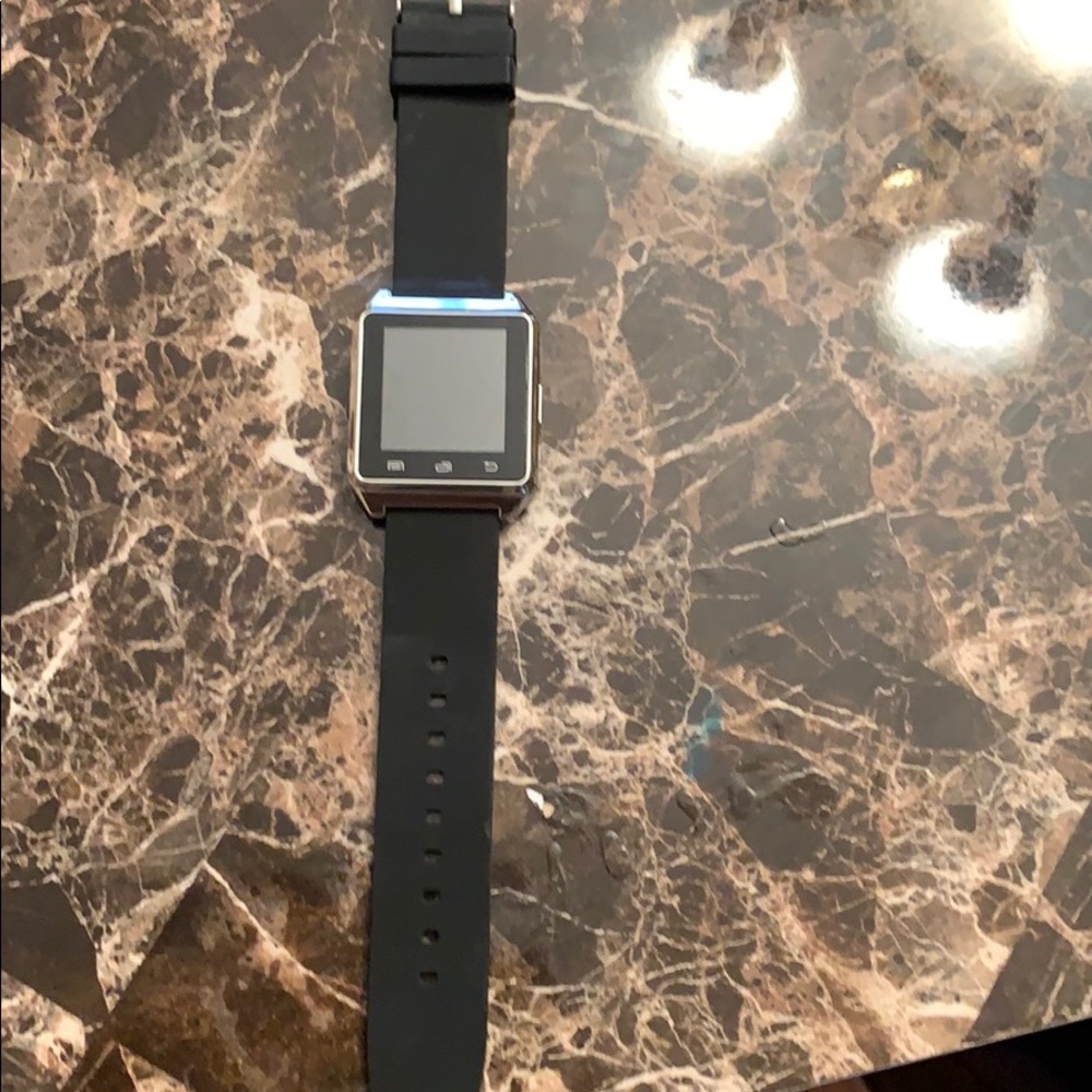 ❌❌SOLD❌❌ Q7 Smart Watch